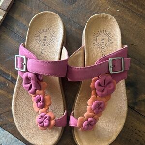 Briosso Women's Pink Floral Sandals